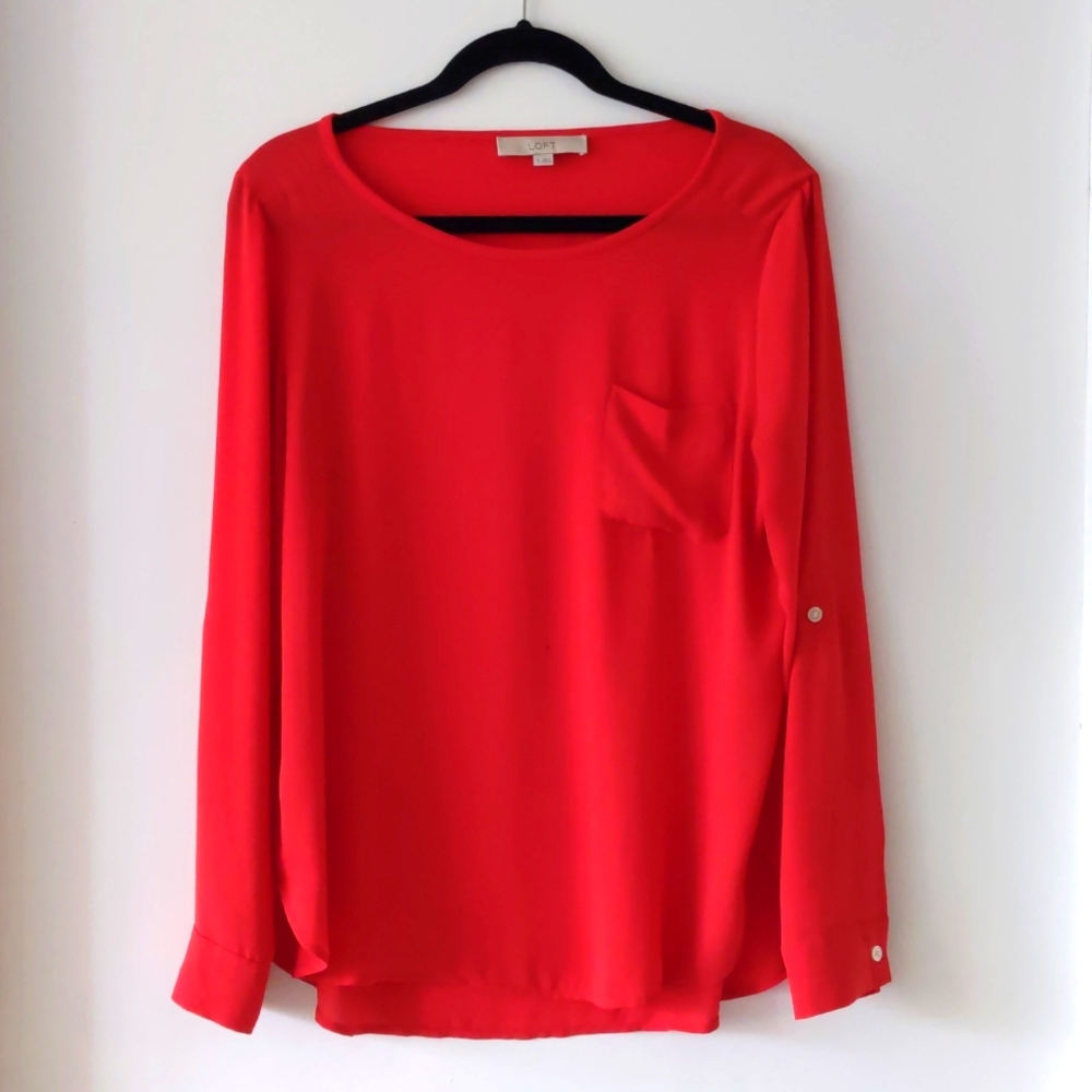 Blouse with pocket